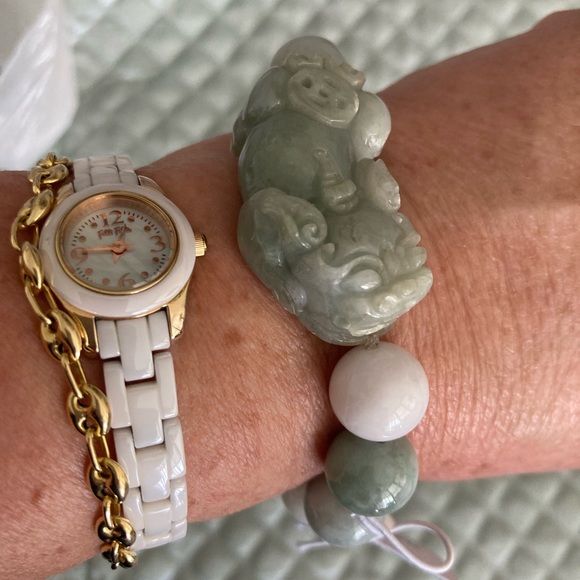 Genuine Jade carved dragon bead bracelet fits up to 7.5 in stretch strung - Picture 8 of 13